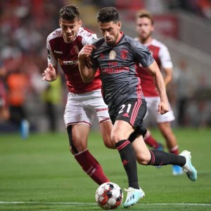 九州娱乐登录入口-包含格拉纳达主场夺胜，实力再现巅峰的词条