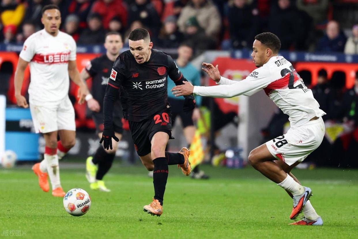 斯图加特客场惨败，球队反思战术问题的简单介绍