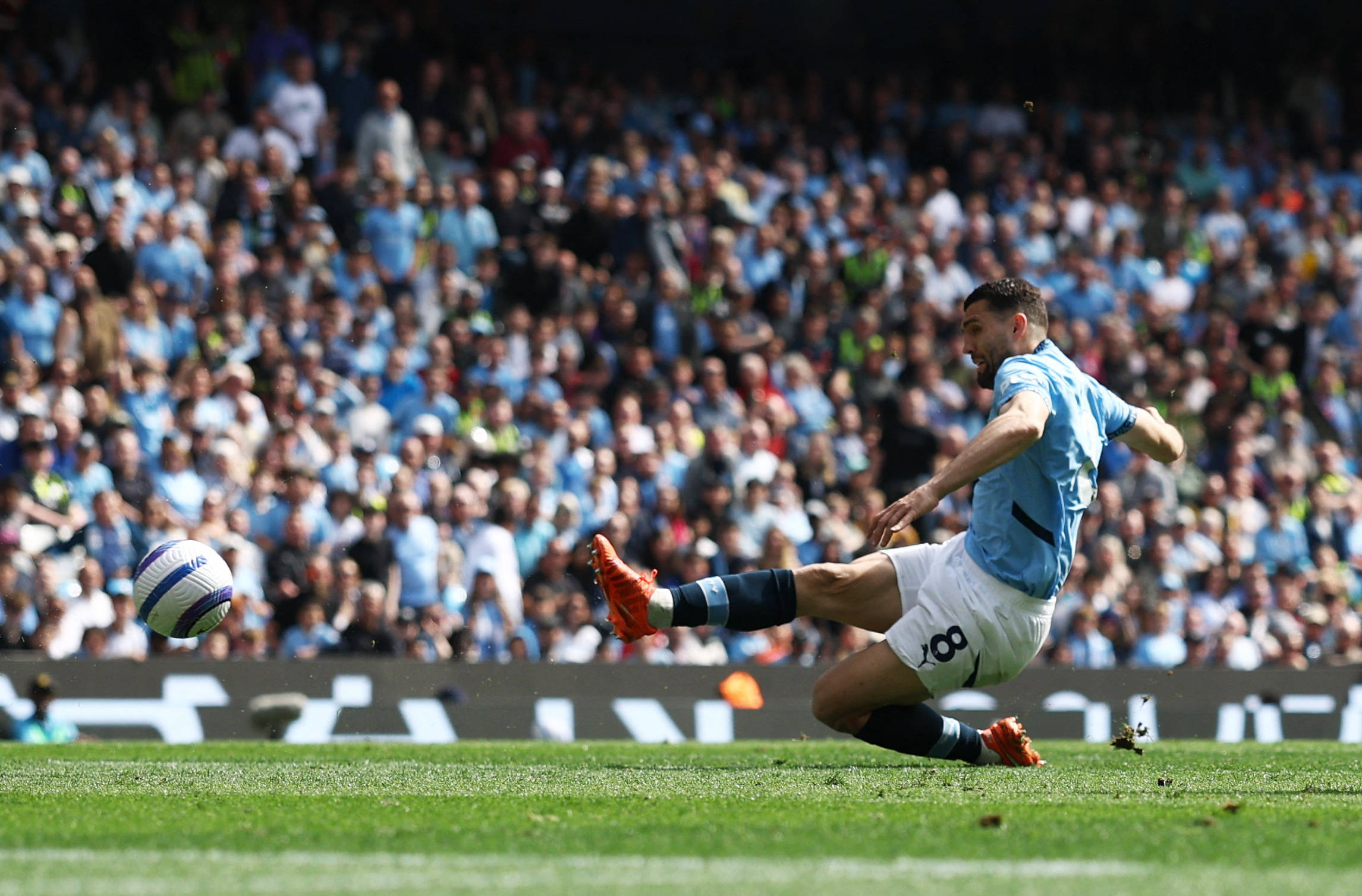 阿森纳客场战平狼队，保留争夺欧冠资格的可能性的简单介绍
